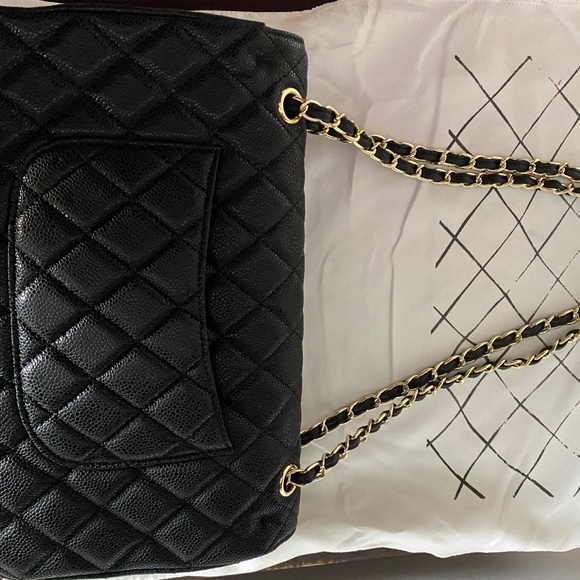 Chanel Matelasse Chain Bag - Picture 4 of 11